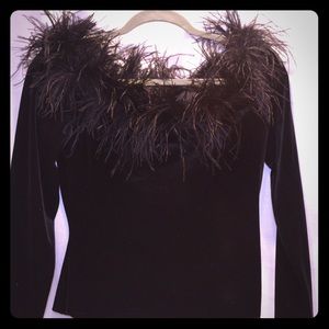 Velvet top with fur collar