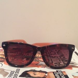 Betsey Johnson tortoise shell sunglasses