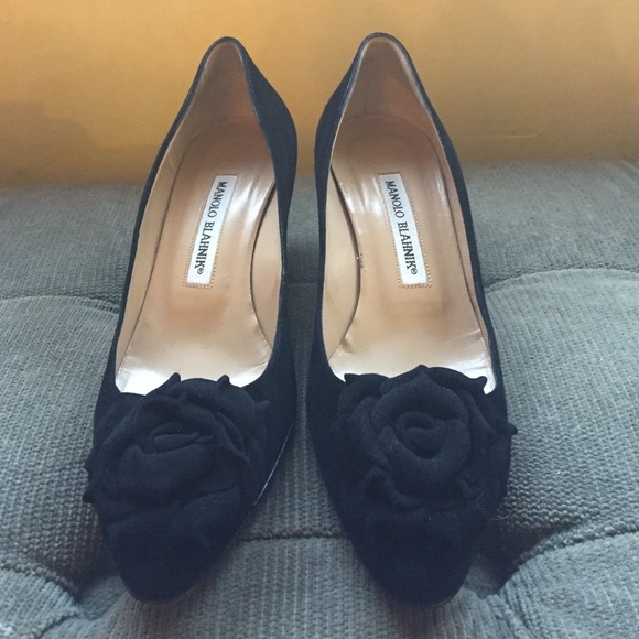 Manolo Blahnik Black Pump