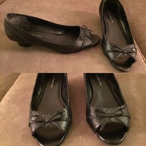 Black Bandolino Shoe