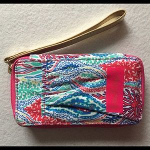 Lilly Pulitzer Wristlet in Let Minnow