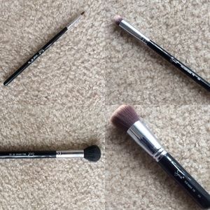 Sigma beauty brushes with surprise extra!