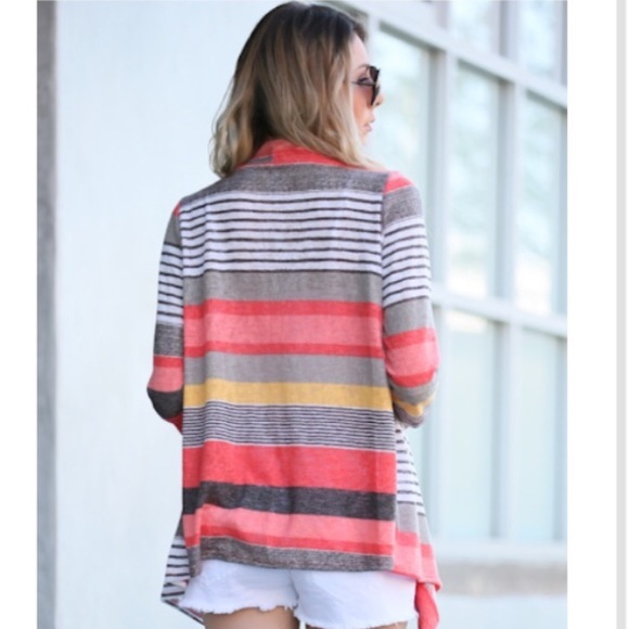 SOLD⭐️HOST PICK⭐️Striped, lightweight, coral cardi - Picture 2 of 4