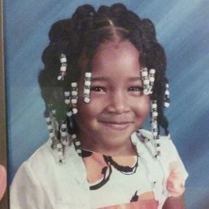 Meet your Posher, Okye