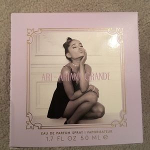 Ari by Ariana grande perfume 1.7 FL OZ new