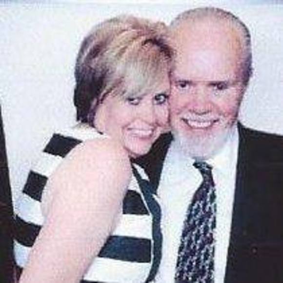 Meet your Posher, Janet - Picture 1 of 1