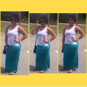 Meet your Posher, Tee