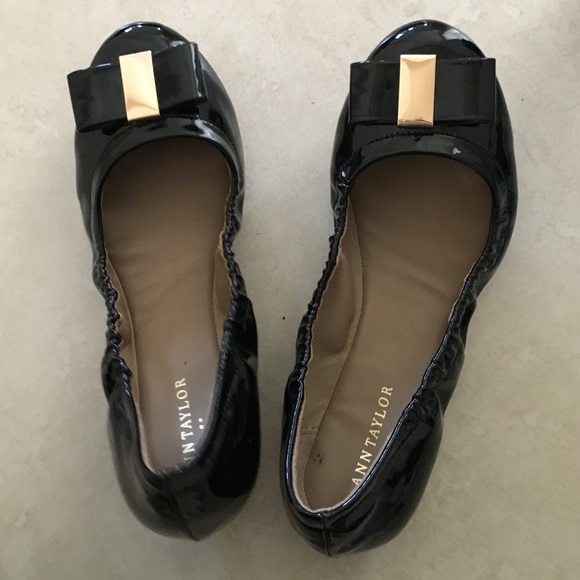 Ann Taylor comfy flats