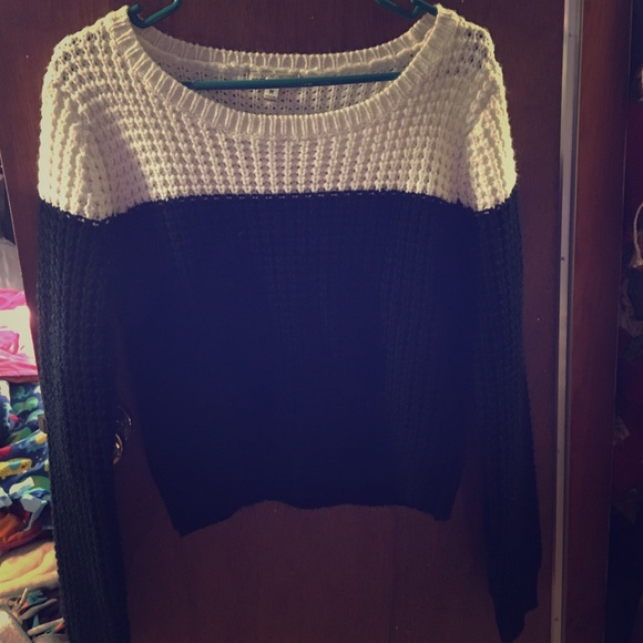 Black and white crop sweater