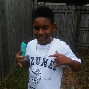 Meet your Posher, Dion