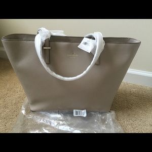 SOLD 🎉Kate Spade Cedar Street Medium Harmony