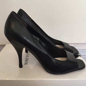 NINE WEST peep toe pumps