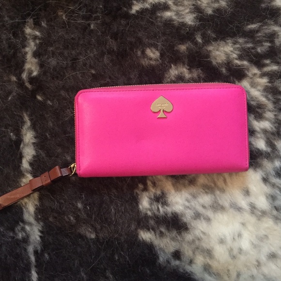 Kate Spade Pink Lacey Wallet