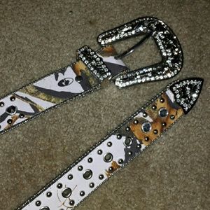 Brand new pink camo belt