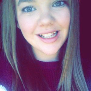 Meet your Posher, Chloe