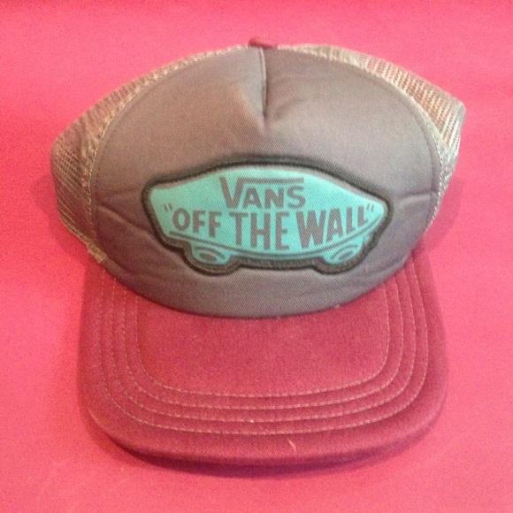 Vans "trucker hat"