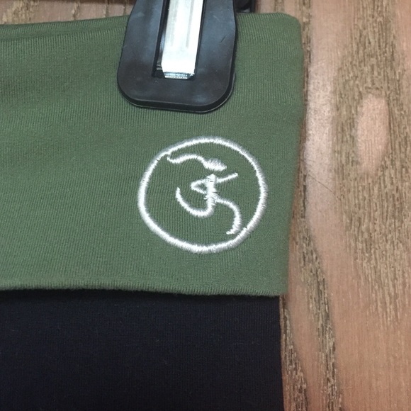 Juliette Michelle yoga capris - loose leg - Picture 2 of 2