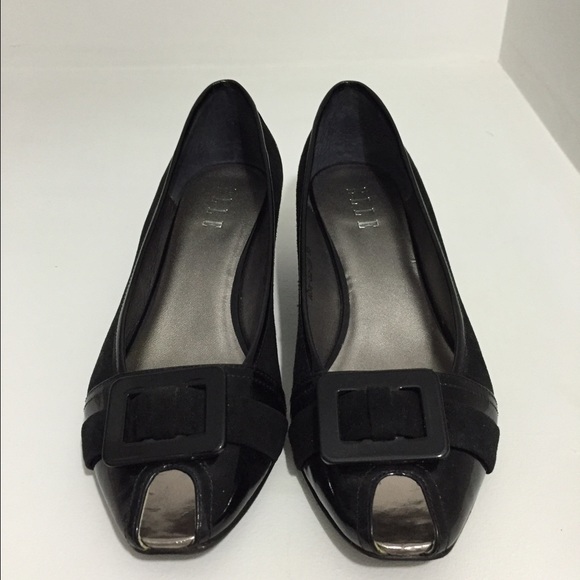 Black peep-toe heels with velvet buckle