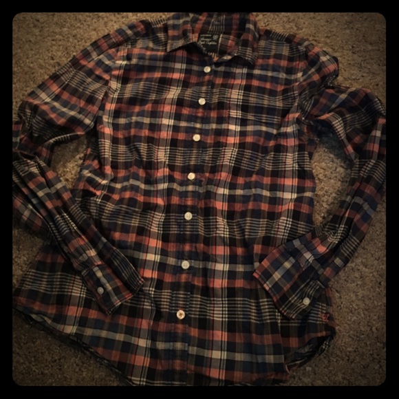 American Eagle Outfitters Tops - American Eagle Outfitters plaid button up
