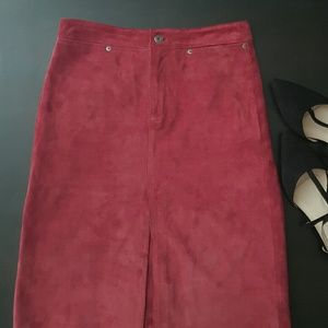 GAP 100% Leather With a Suede like Texture Skirt