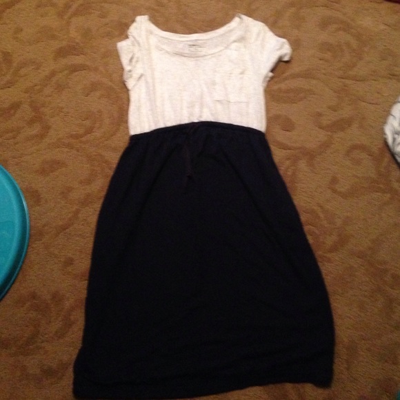 gap maternity dress