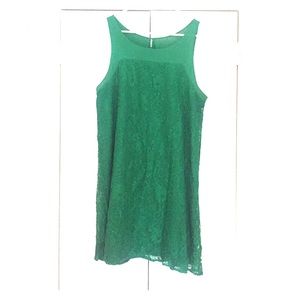 Green sleeveless party dress