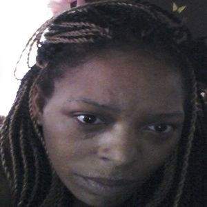 Meet your Posher, Lovora