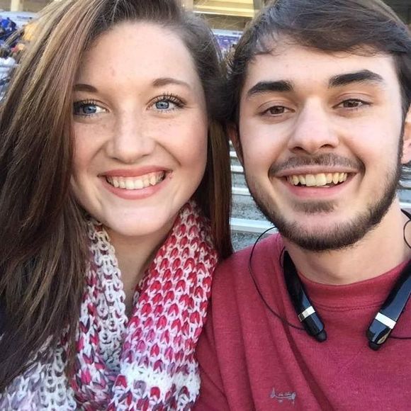 Meet your Posher, Caitlin - Picture 1 of 1