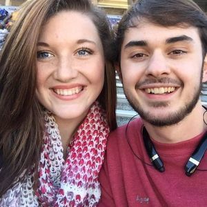 Meet your Posher, Caitlin