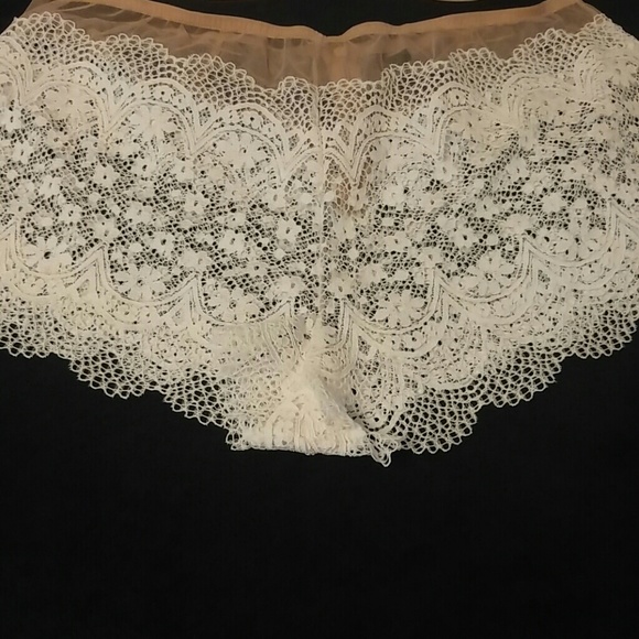 🚫SOLD🚫VICTORIA'S SECRET BOMBSHELL SET - Picture 2 of 3