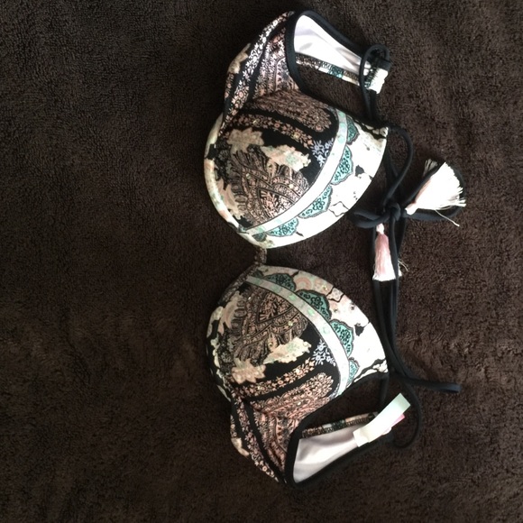 VS Bikini