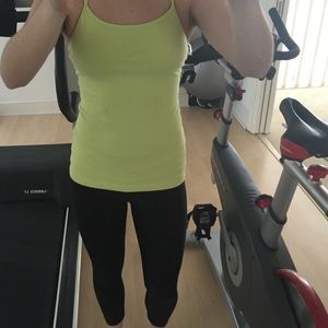Lulu lemon power y tank size 6