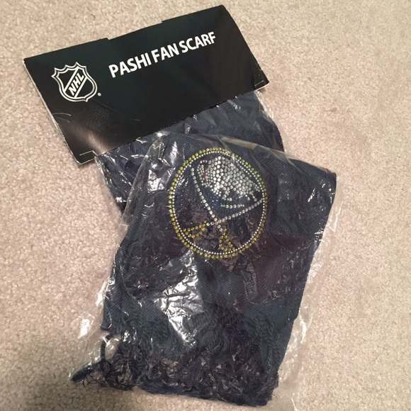 New Buffalo Sabres scarf!!
