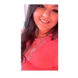 Meet your Posher, Melissa