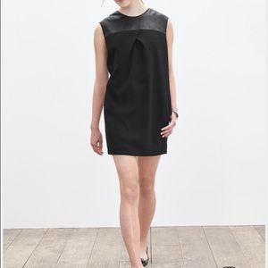 Banana Republic Monogram Leather/black dress