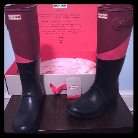 Hunter rain boots size 10