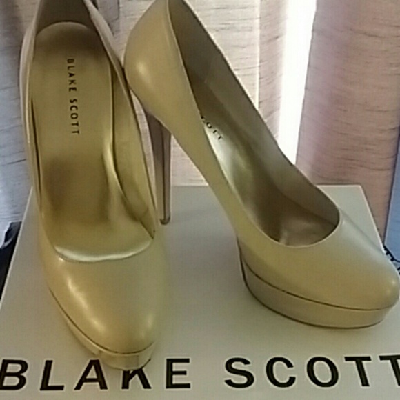 Blake Scott Platform Heels - Picture 1 of 2