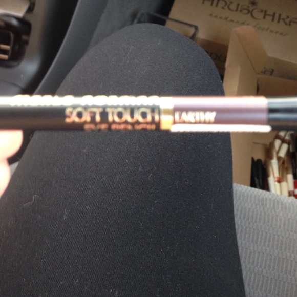 Merle Norman eye liner. EARTHY