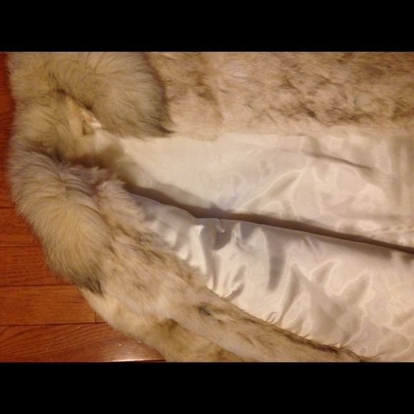 100% Rabbit Fur Coat - Picture 4 of 4