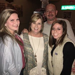 Meet your Posher, Twila