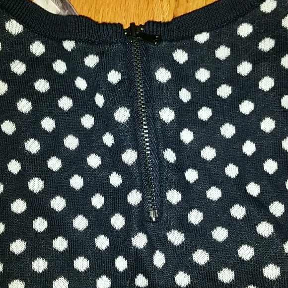 Cute navy sweater - Picture 4 of 4