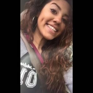 Meet your Posher, Lesliee