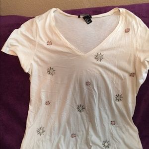 Bejeweled V Neck t shirt, never worn CLOSET CLOSE