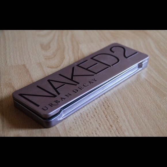 Urban decay naked 2 palette