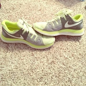 Nike LunarFlash tennis shoes!