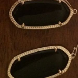 Small black Elle Kendra Scott