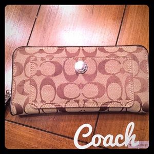 💖Authentic Coach Signature Zip Around Wallet