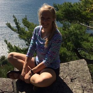 Meet your Posher, Elly