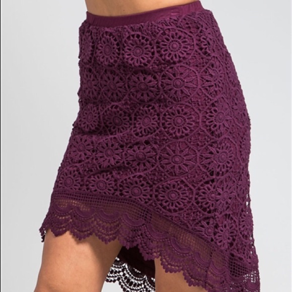 SALE‼️Burgundy crochet skirt - Picture 2 of 4