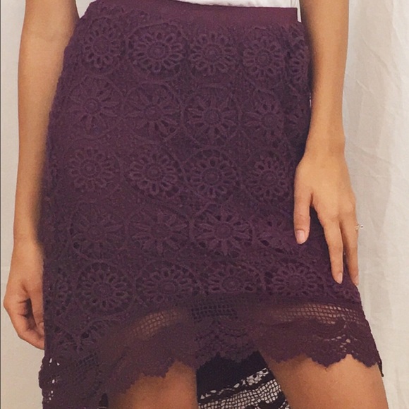SALE‼️Burgundy crochet skirt - Picture 4 of 4